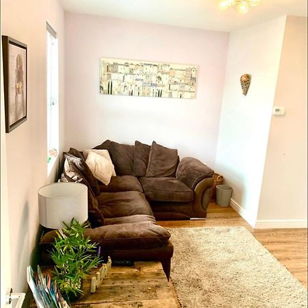 Poppy'S Place Llandudno Junction Esterno foto