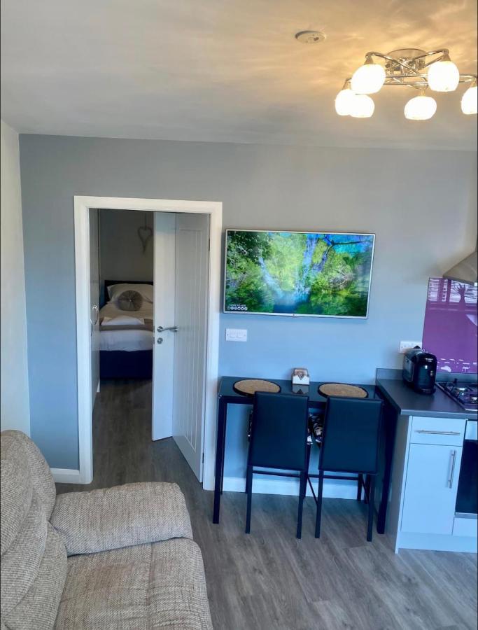 Poppy'S Place Llandudno Junction Esterno foto