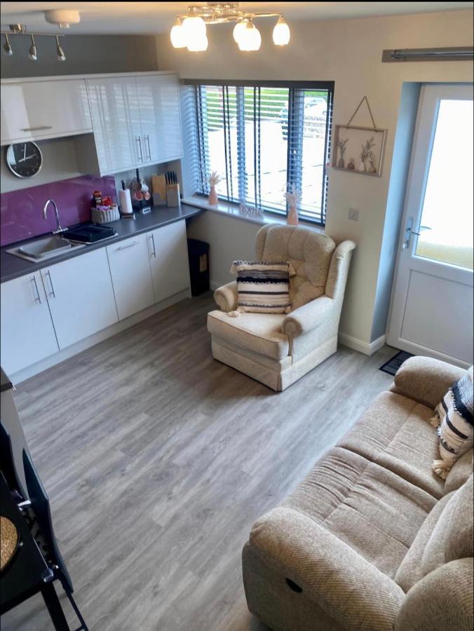 Poppy'S Place Llandudno Junction Esterno foto