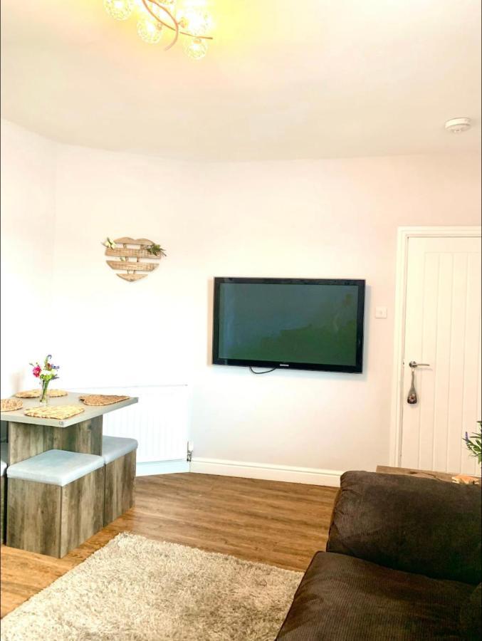 Poppy'S Place Llandudno Junction Esterno foto